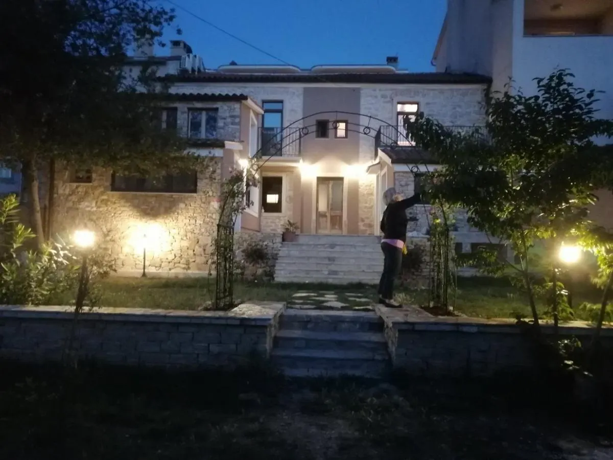 Apartments Sena Pula