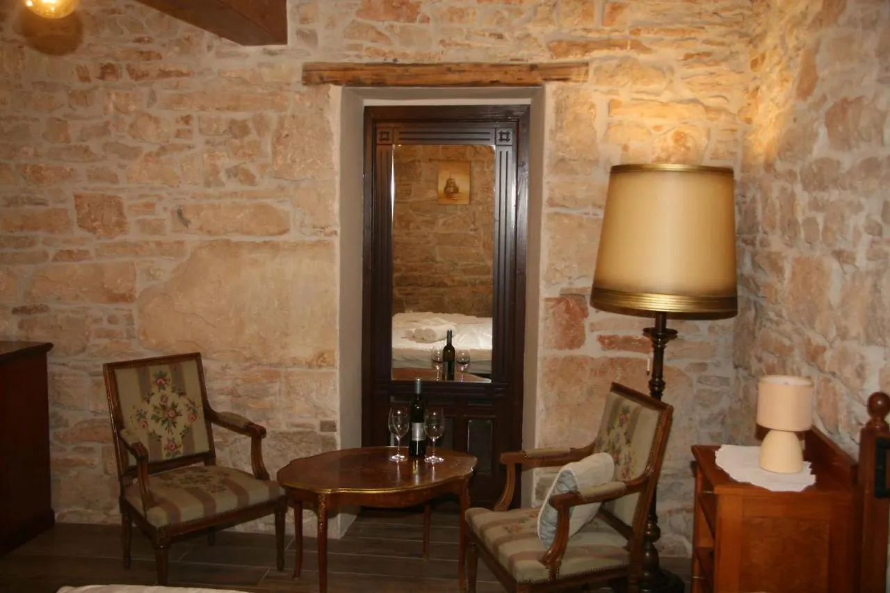 Apartments Sena Pula