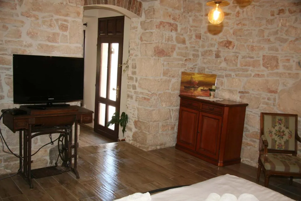 Apartments Sena Pula