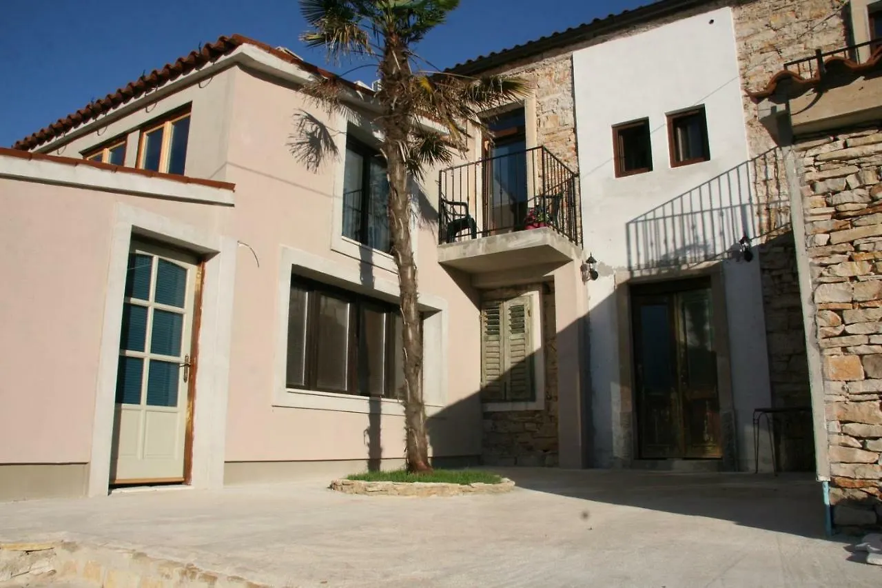 Apartments Sena Pula